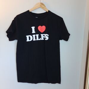 Danny Duncan I ❤️ DILFS Heart T-Shirt Mens M Black Crew Neck Short Sleeve